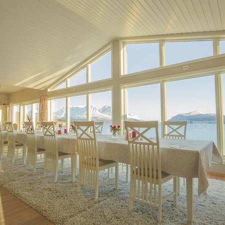 Uløybukta Arctic Panorama Lodge מראה חיצוני תמונה