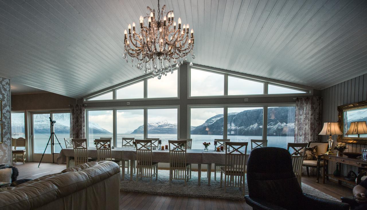 Uløybukta Arctic Panorama Lodge מראה חיצוני תמונה