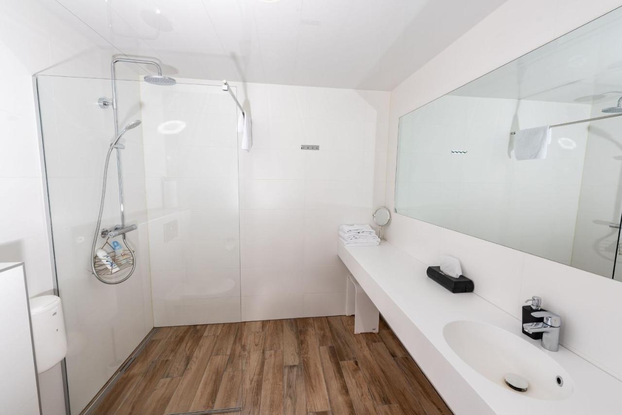 Uløybukta Arctic Panorama Lodge מראה חיצוני תמונה